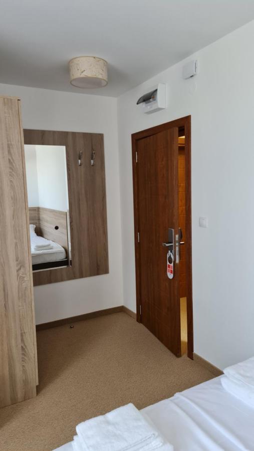 Hotel Geppy София Экстерьер фото